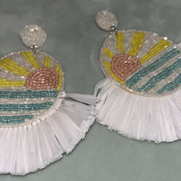 Oversize earrings - Picture 2 of 3